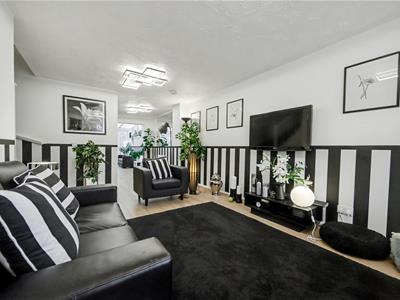 Property image 2 of home to buy in Andrew Close, Shenley